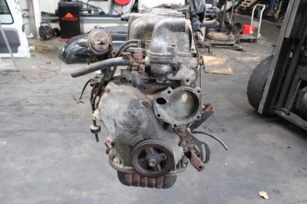 MOTEUR MAZDA ANCETRE ??? 626/929 - Vue 3